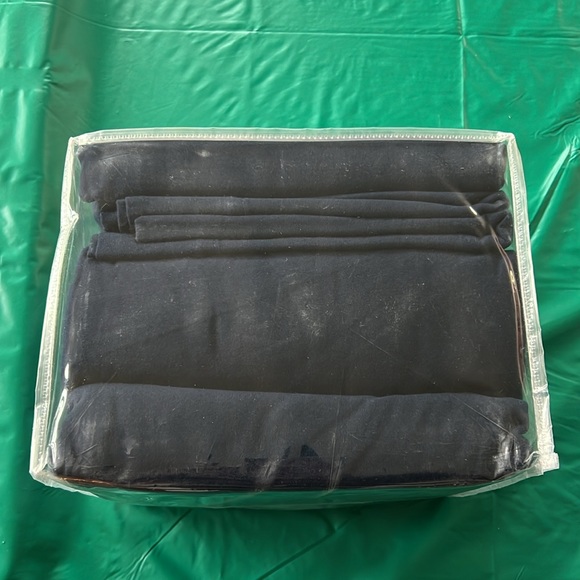 Brand New Navy Blue KING sized Charter Club Flannel Sheet set - Picture 4 of 5